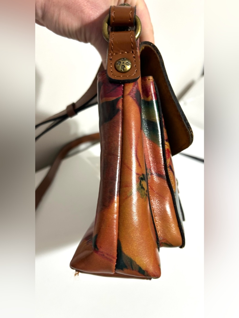 NWT Patricia Nash Carmeline Floral Leather Crossbody Bag - Picture 3 of 11